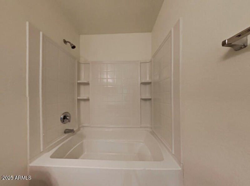 1005868.19417 N Sandalwood Drive_15