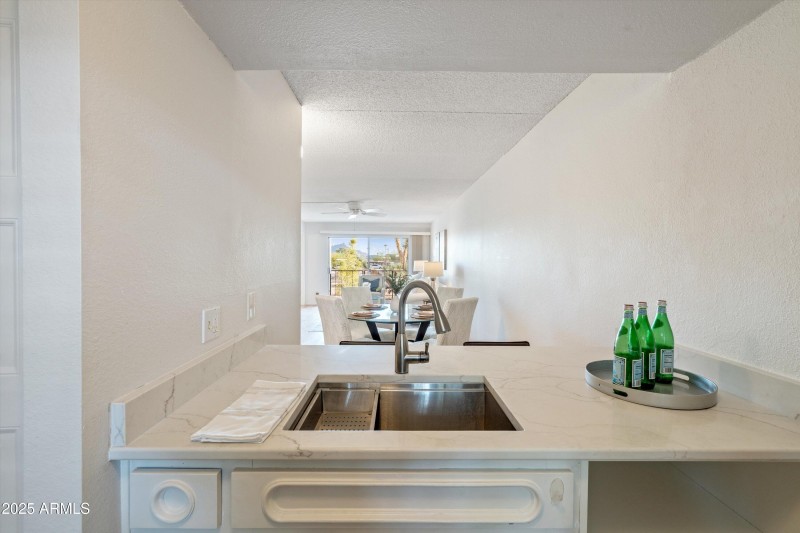 13-Kitchen