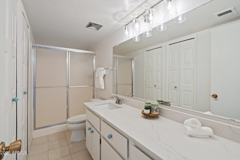 18-Primary Bathroom