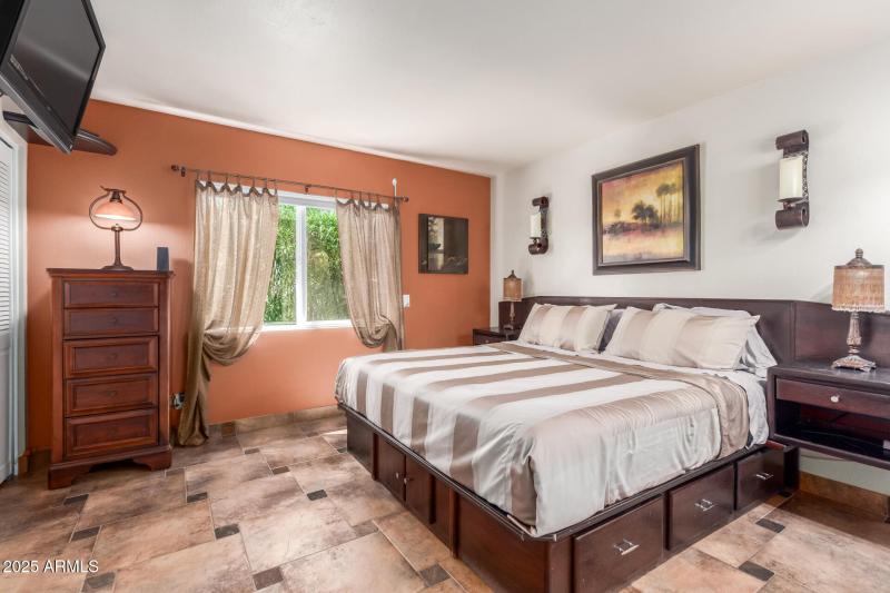 18 Master Bedroom