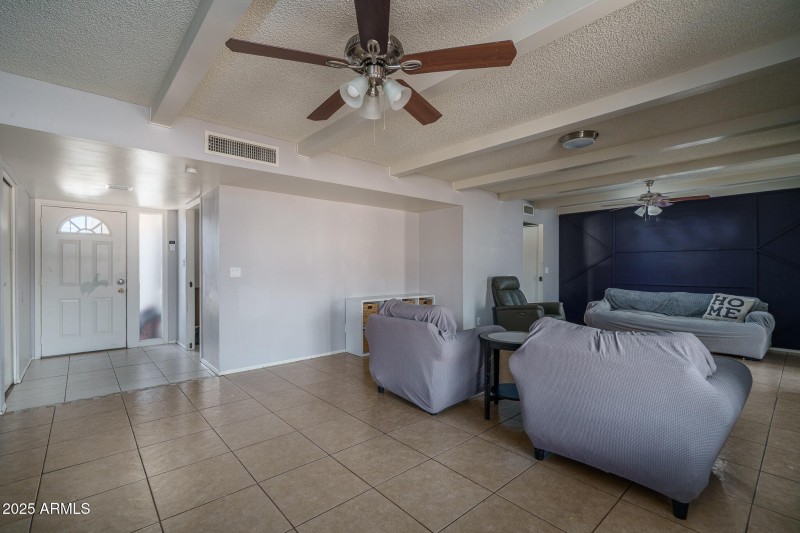 6) GREAT ROOM
