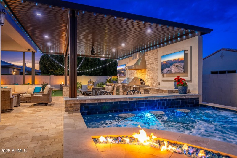 SWIM UP BAR!
