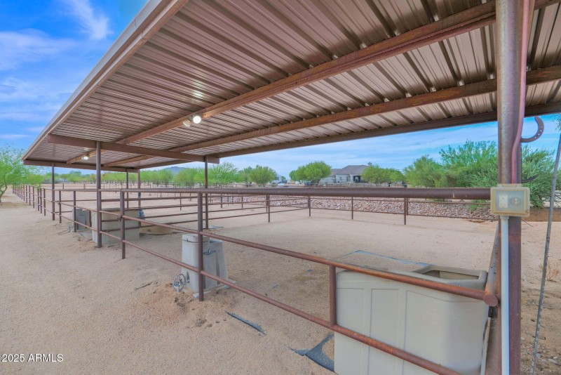 2 Front pens with large turnouts