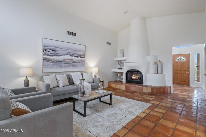 1711 E Waltann Ln-20