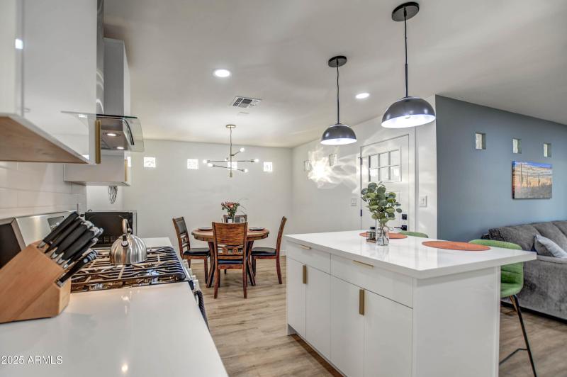 KITCHEN 10
