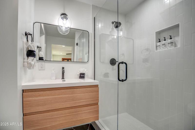 MASTER BATH 2