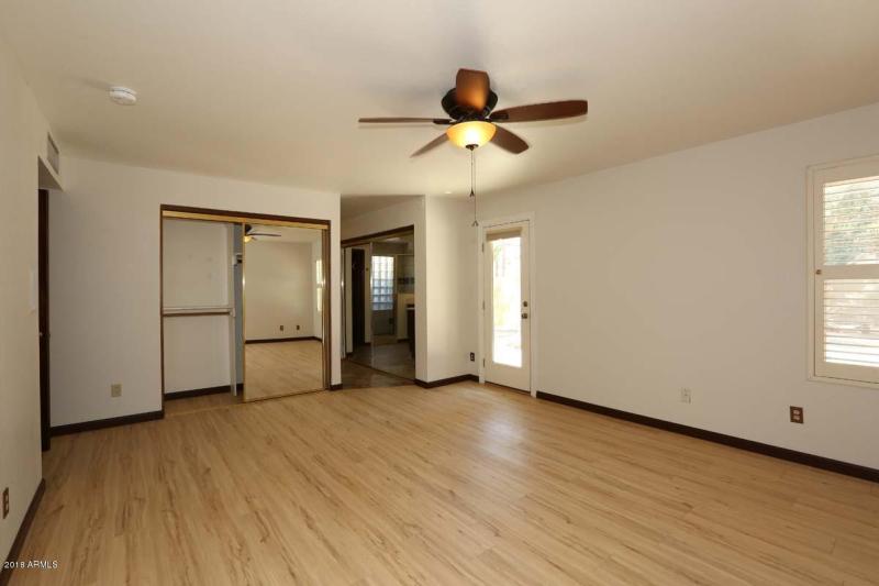 Master Bedroom2 (1)