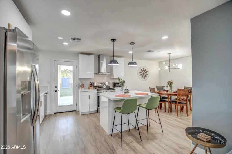 KITCHEN 1