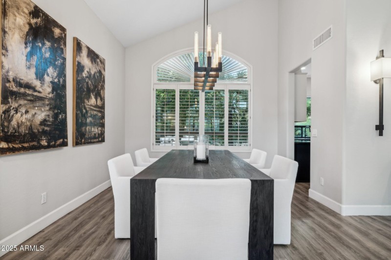 98-web-or-mls-6414-e-monte-cristo-ave