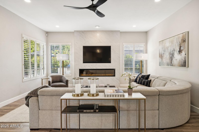 28-web-or-mls-6414-e-monte-cristo-ave