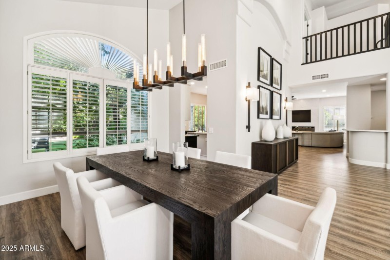 15-web-or-mls-6414-e-monte-cristo-ave