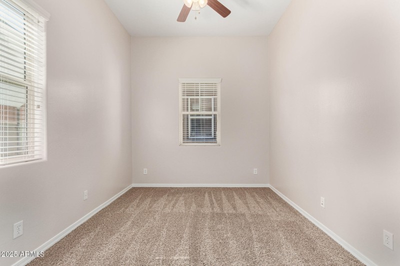 3951 E Cat Balue Dr