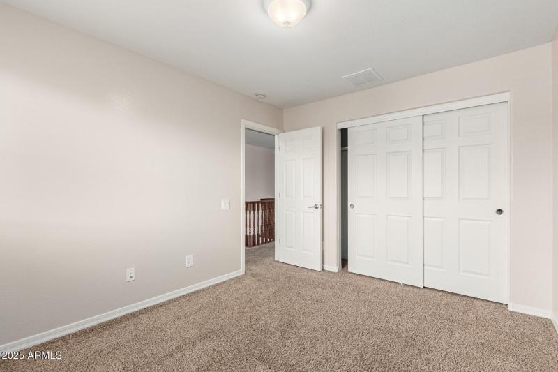 3951 E Cat Balue Dr
