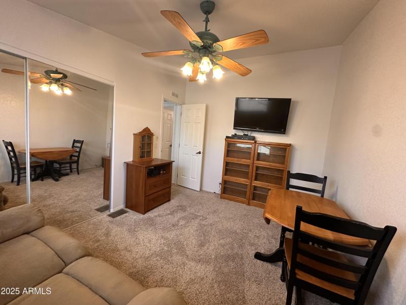 2nd bedroom