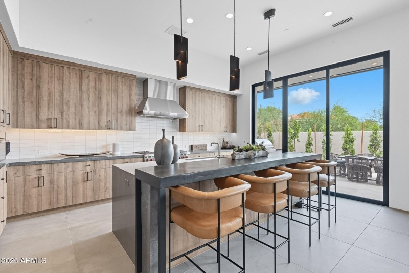 021_Kitchen