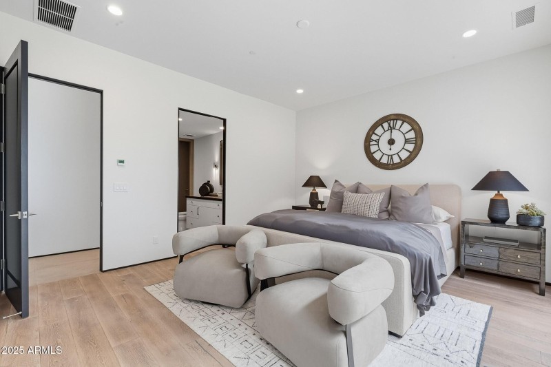 029_Guest Room