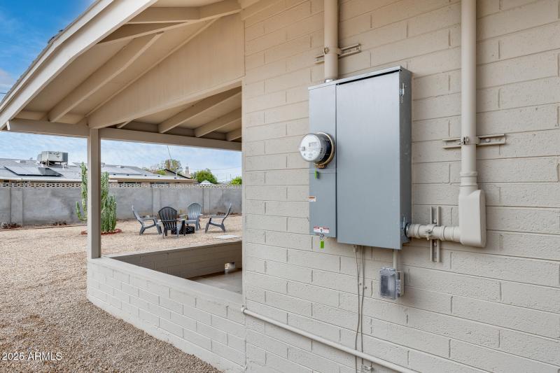 New 200 amp panel