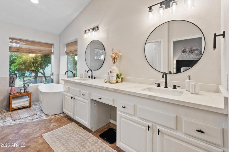 8623 W Escuda Dr-5
