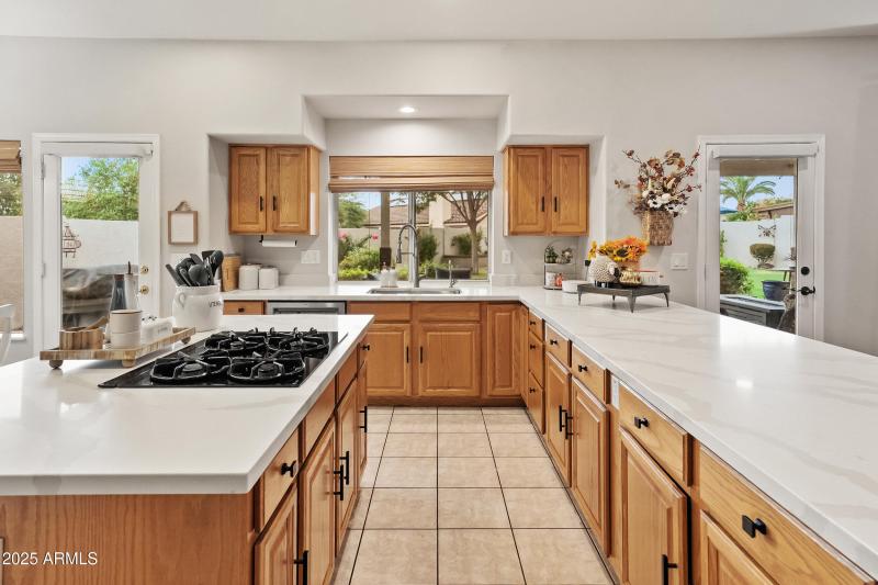 8623 W Escuda Dr-15