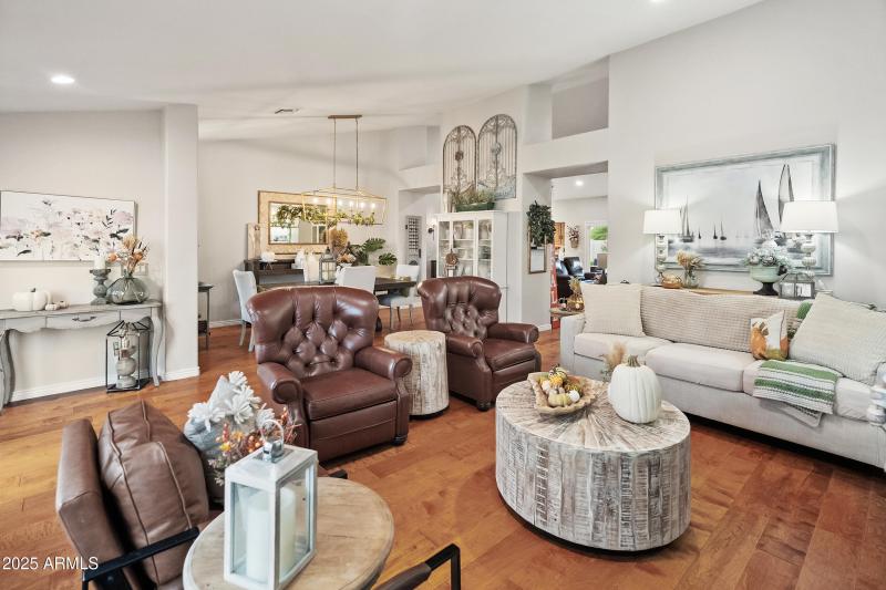 8623 W Escuda Dr-30