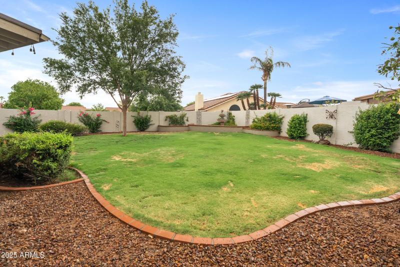 8623 W Escuda Dr-47