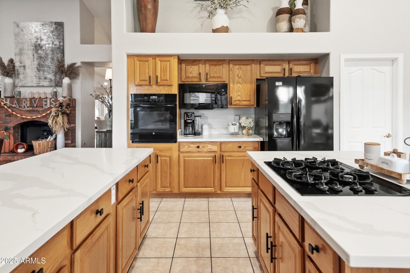 8623 W Escuda Dr-18