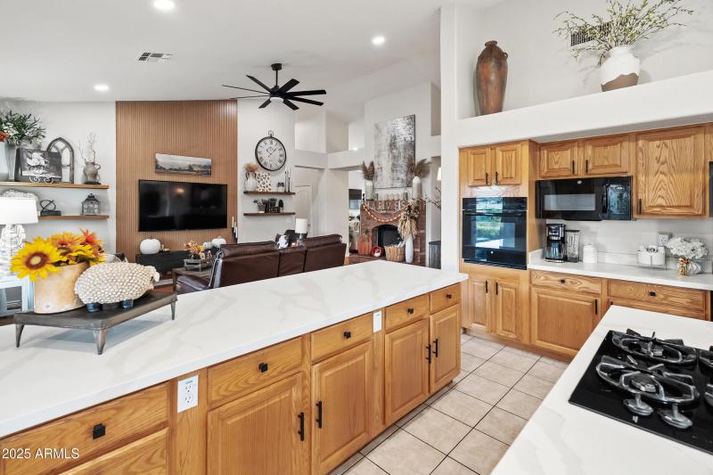 8623 W Escuda Dr-31