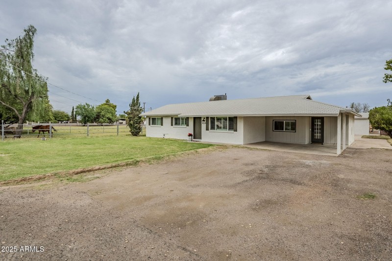 15-web-or-mls-Lockwood-3