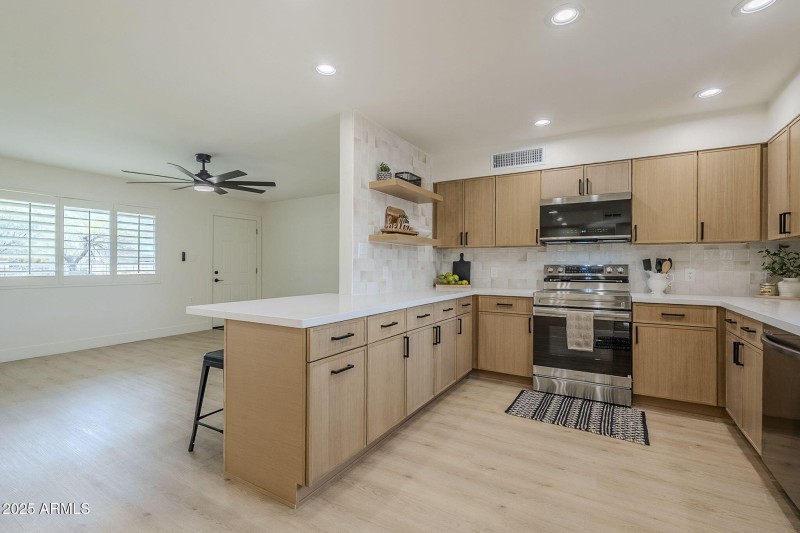 22-web-or-mls-Lockwood-10