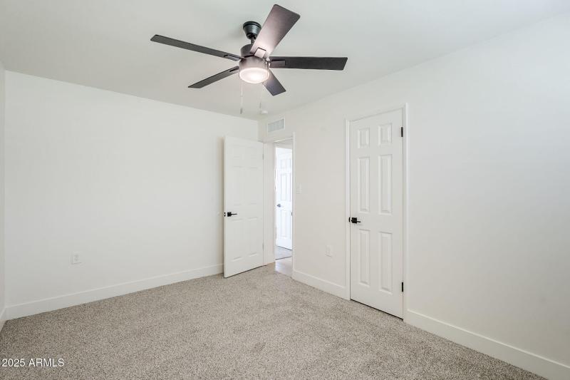 37-web-or-mls-Lockwood-25