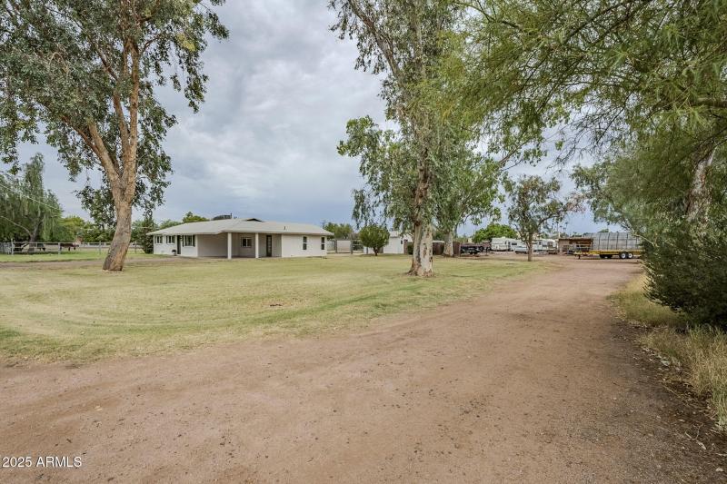 65-web-or-mls-Lockwood-53