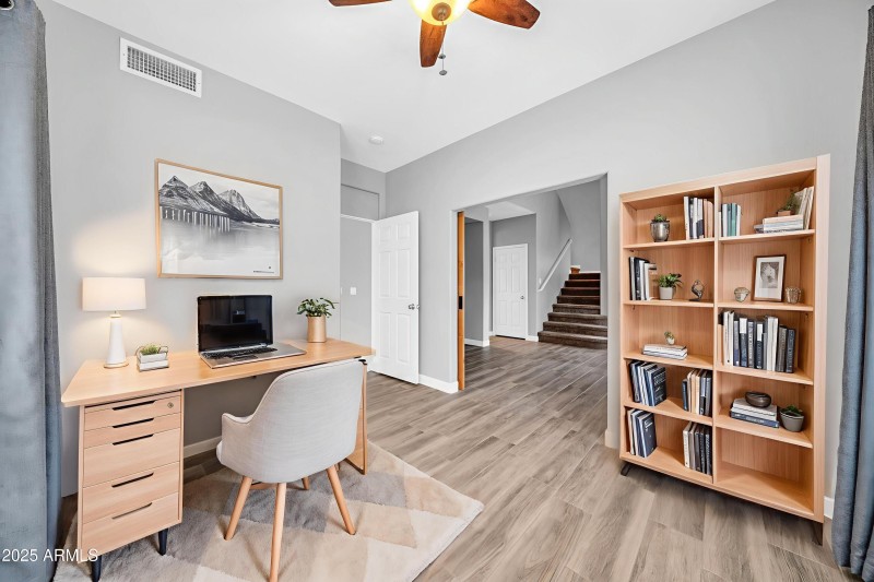 mls_3546-W-Webster-Ct-10 - Home Office -