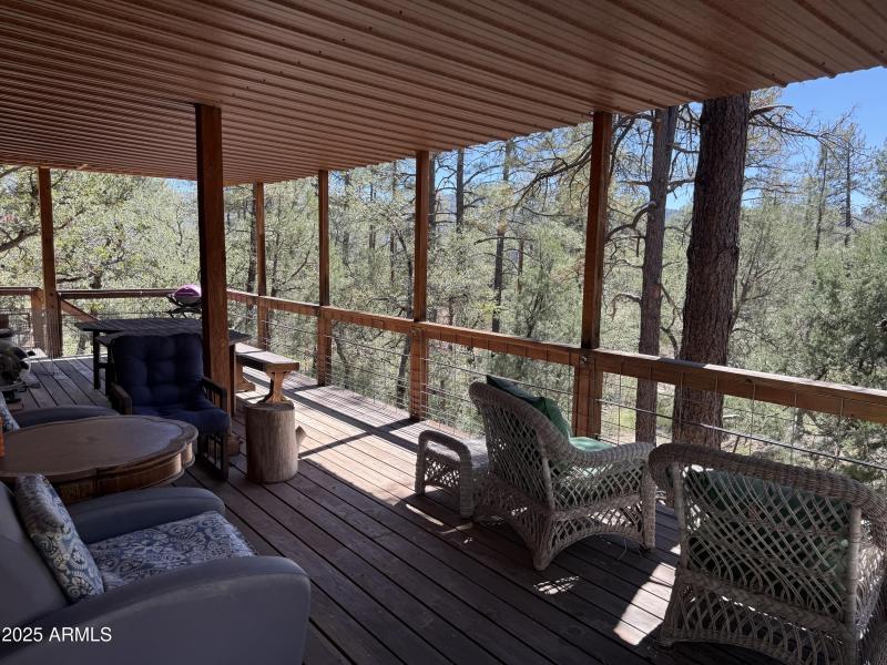 Lower deck