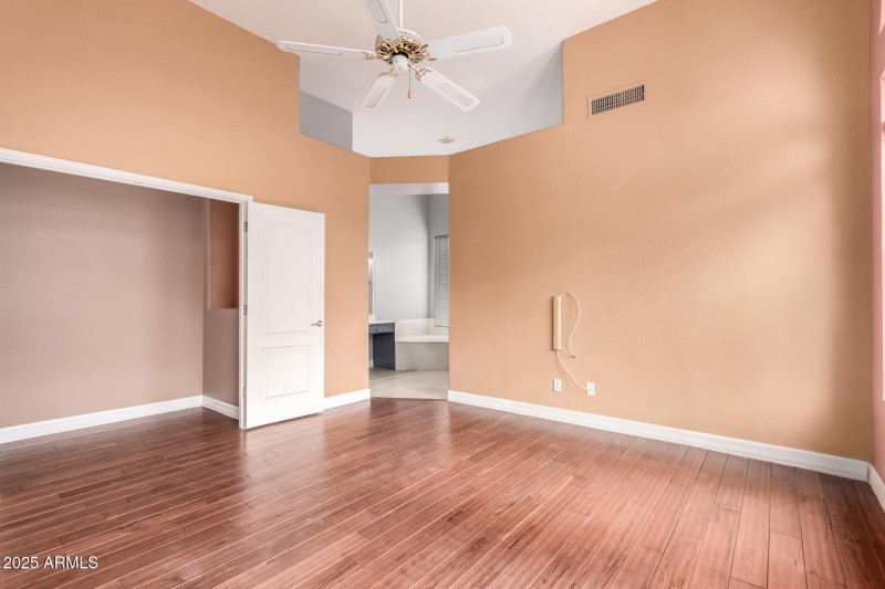 19 Master Bedroom