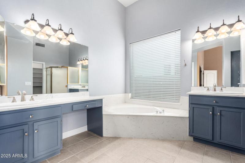 20 Master Bathroom