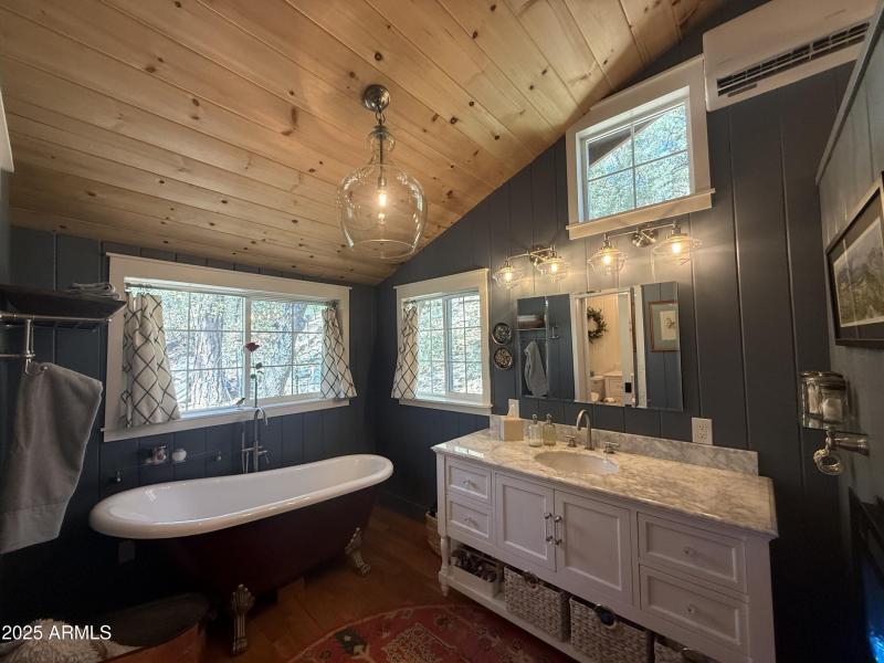 Main bathroom