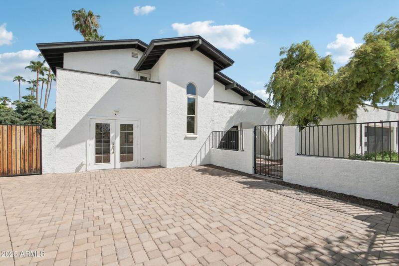 Private entry and office courtyard