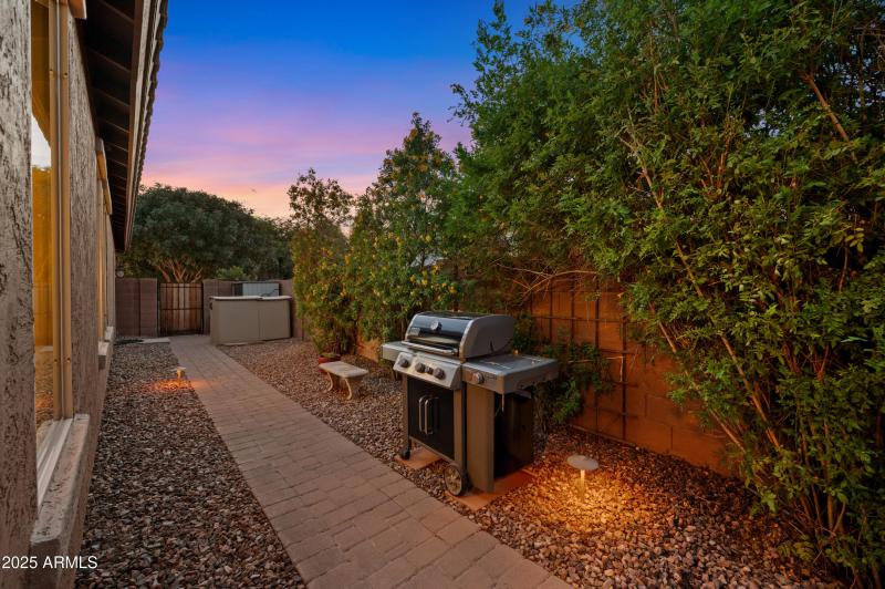 Generous sideyard