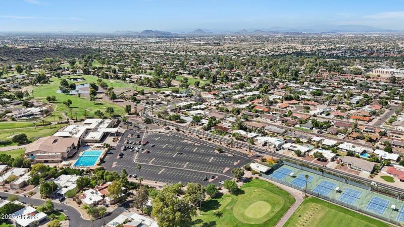 3 Blocks from Moon Valley Country Club