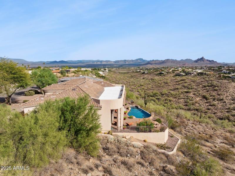 Single Level Elevated Living