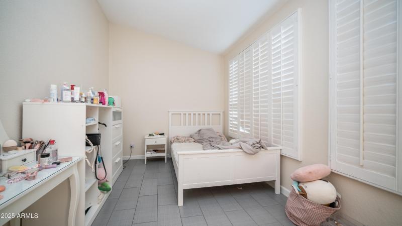 782 N Sicily Dr-11
