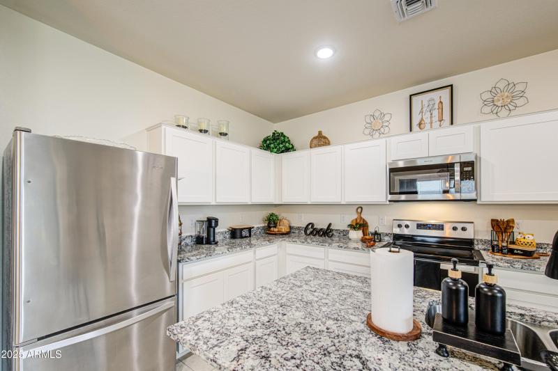 Kitchen 4
