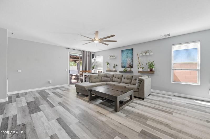 46087 W Holly Drive-12