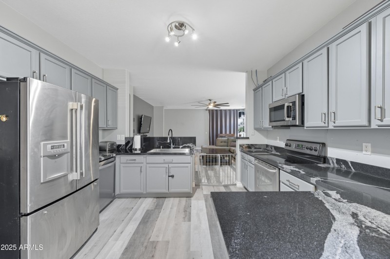 46087 W Holly Drive-14