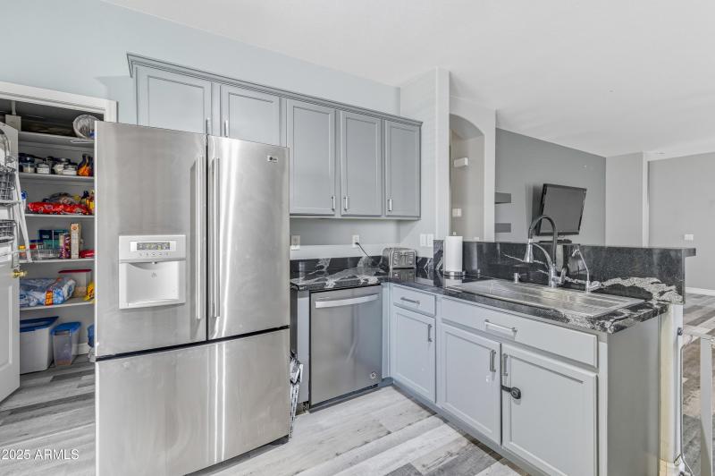 46087 W Holly Drive-16
