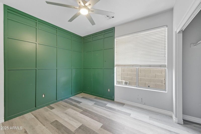 46087 W Holly Drive-25