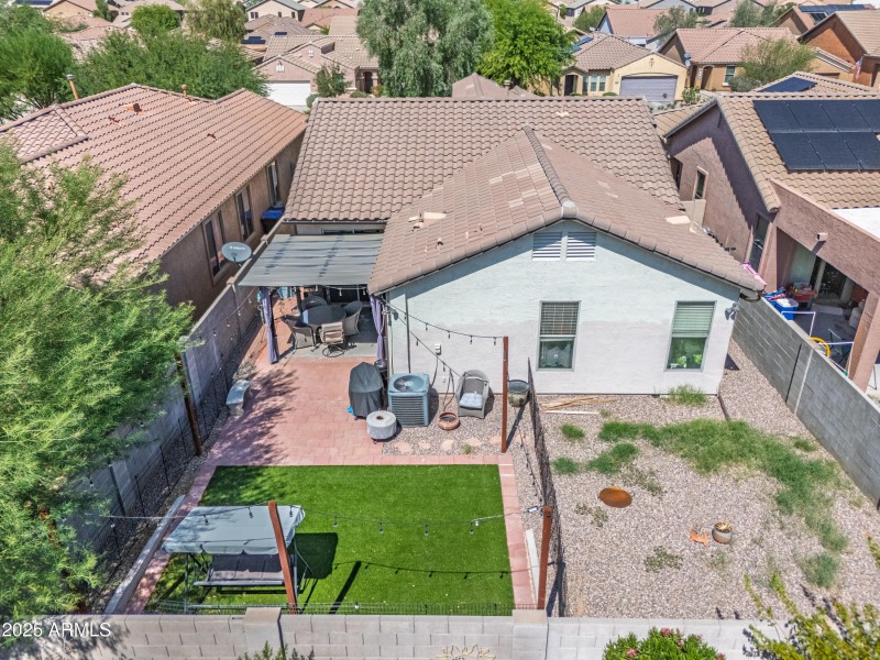 46087 W Holly Drive-32