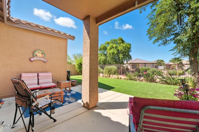 40136 W Catherine Dr-35