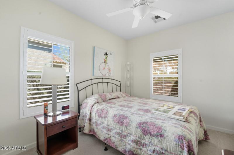 40136 W Catherine Dr-32