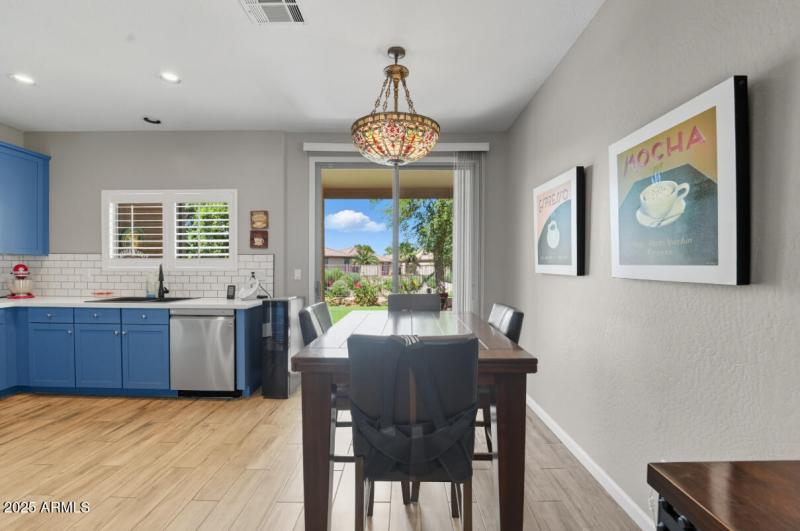 40136 W Catherine Dr-17